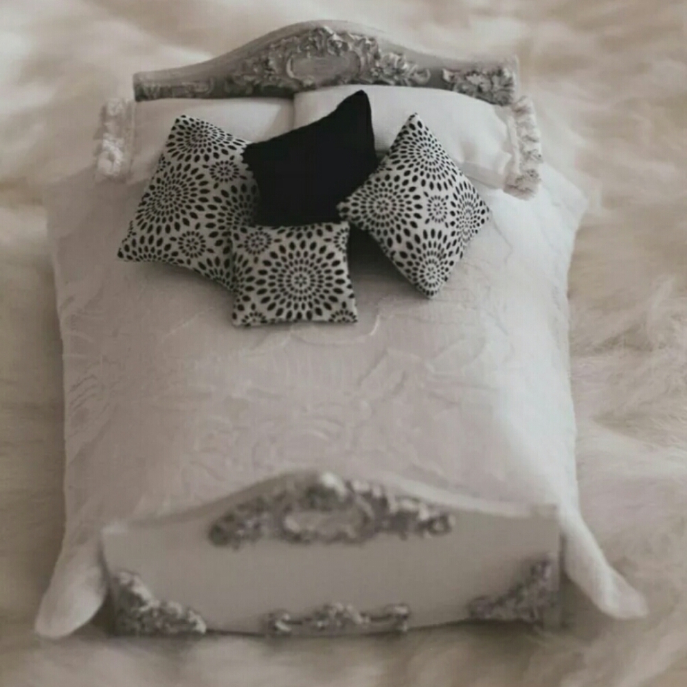 Handmade 1:12 Scale Wooden doll Bed